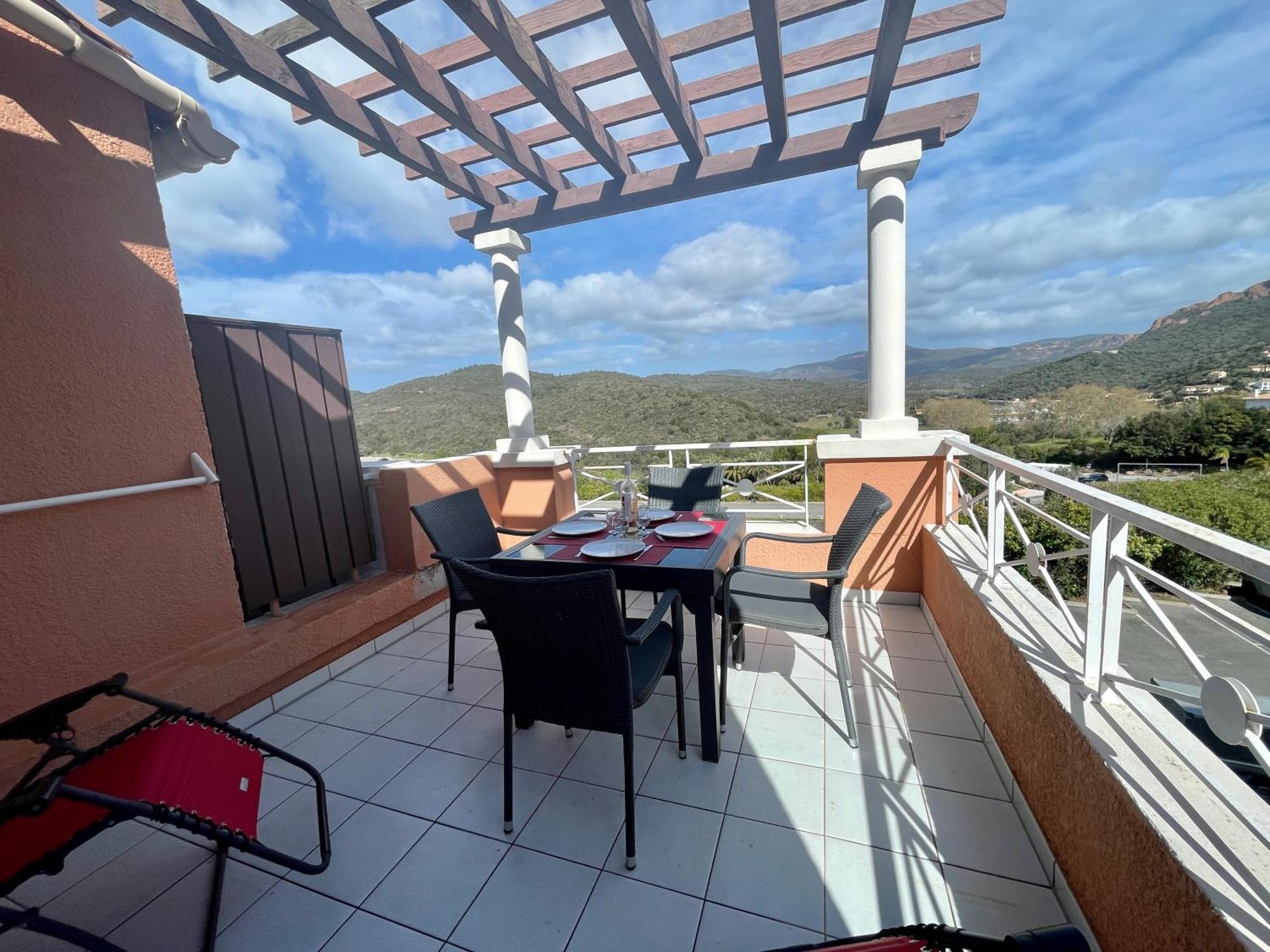 Appartement Cap Esterel 4/5 Personnes Saint-Raphaël المظهر الخارجي الصورة